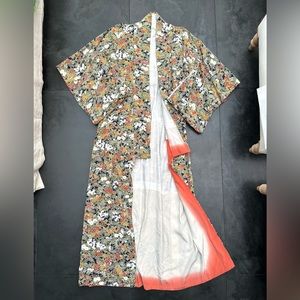 Traditional Japanese kimono, Size Medium